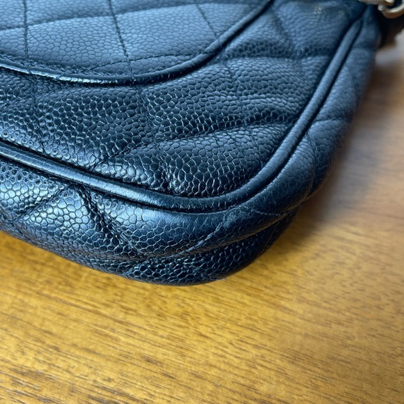 Auth Classic Chanel Black Caviar Hobo Chain Gold HW Handbag Pochette - Picture 14 of 16